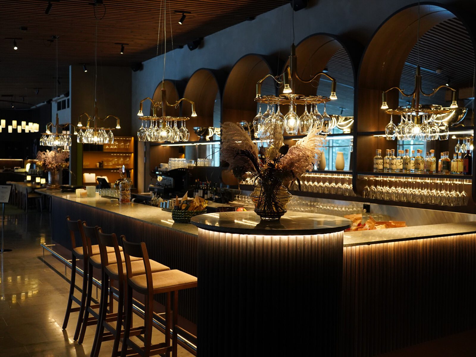 Hermans by night LÅG